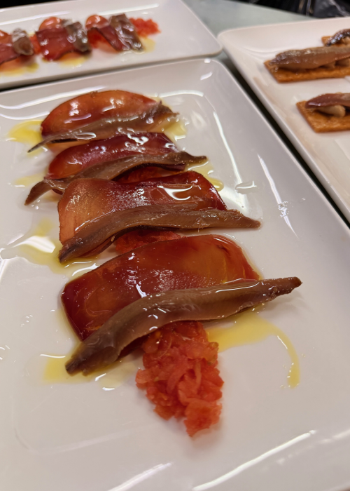 Restaurante Maluquer Quattro anchoas con tomate en Valencia