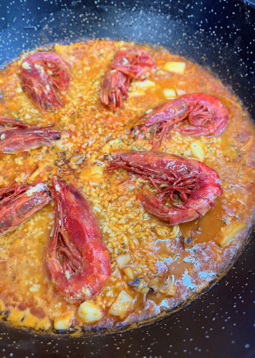 Restaurante Maluquer Quattro arroz con gambas en paella en Valencia