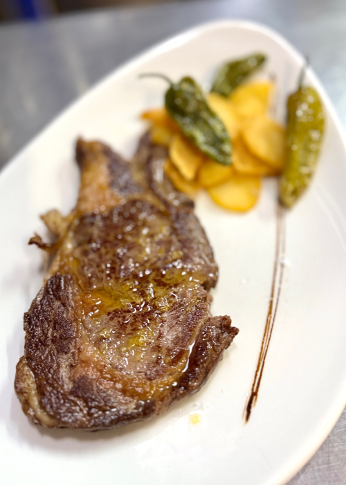 Restaurante Maluquer Quattro entrecot con patatas en Valencia
